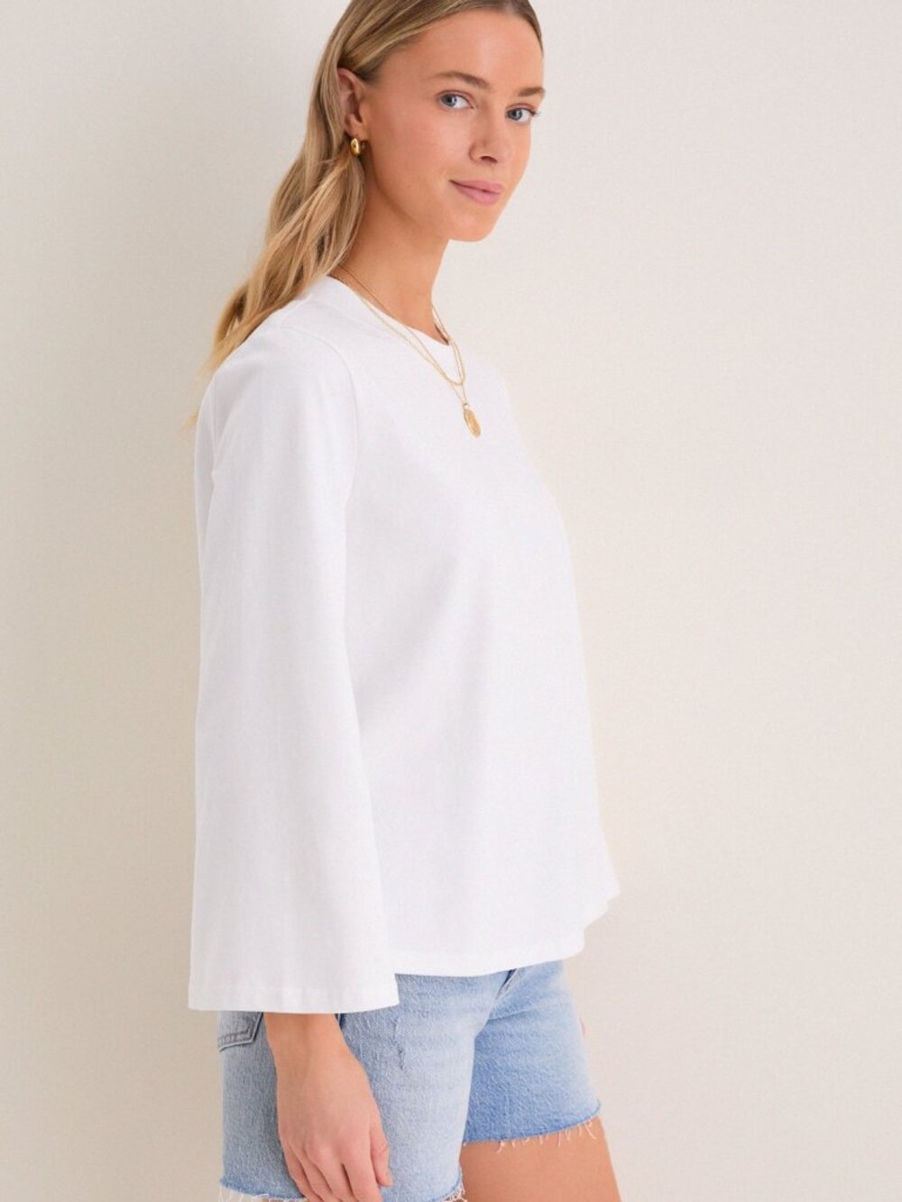 Tuckernuck White Adler Tee Bell Sleeve Top Size XS NEW Long Sleeves Relaxed Fit - Picture 5 of 12